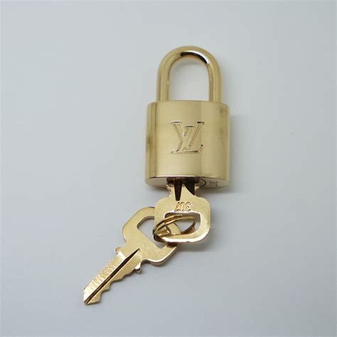 lucchetto louis vuitton